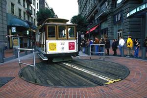 横浜のビジネスホテルなら東横INN横浜スタジアム前2｜快適な滞在を提供する便利な立地と充実の設備