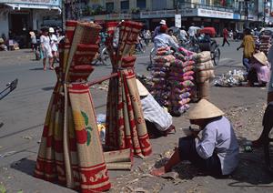 沖縄でサ−フィンを楽しみませんか